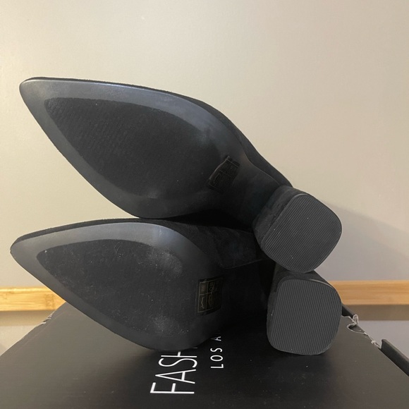 FASION NOVA Murphy Ankle Boots Pointed Block High Heel Faux Suede Zip - Picture 6 of 7